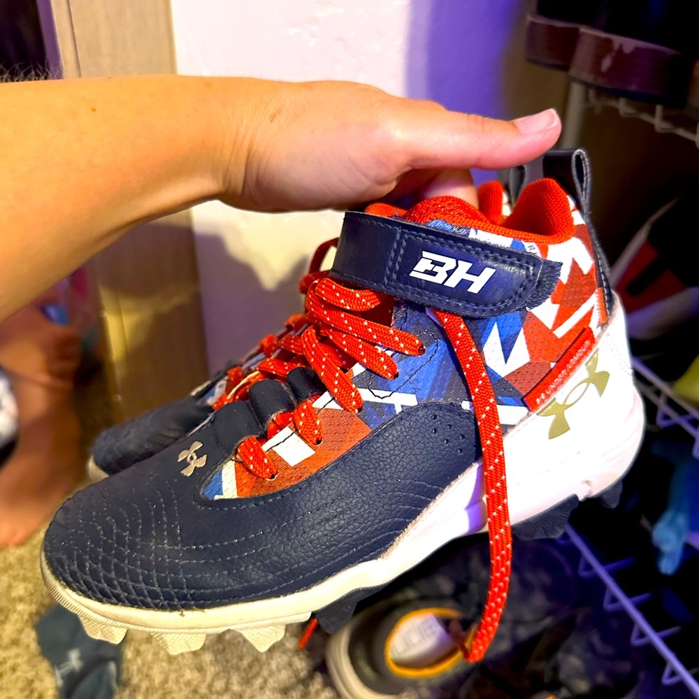Under armour football cleats